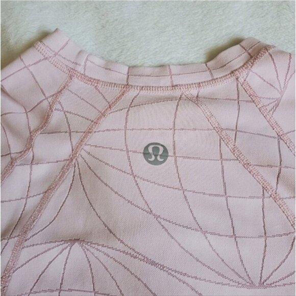 LULULEMON longsleeve pullover round neck top - Picture 5 of 13